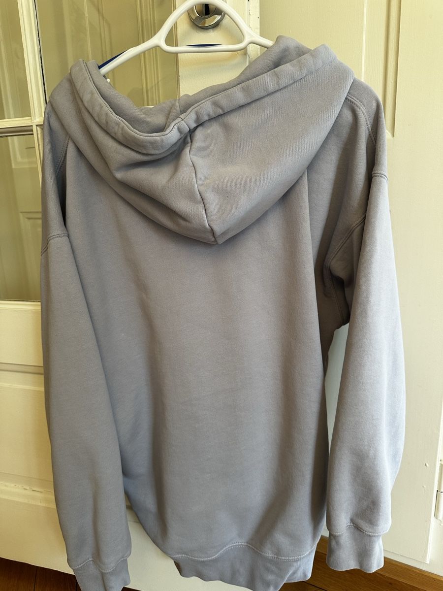 Brandy Melville Maglioni & Felpe: Sweat à capuche bleu clair, Brandy Melville  – Nuovo (secondo la descrizione) da Lausanne venduto da eli_my5z 3