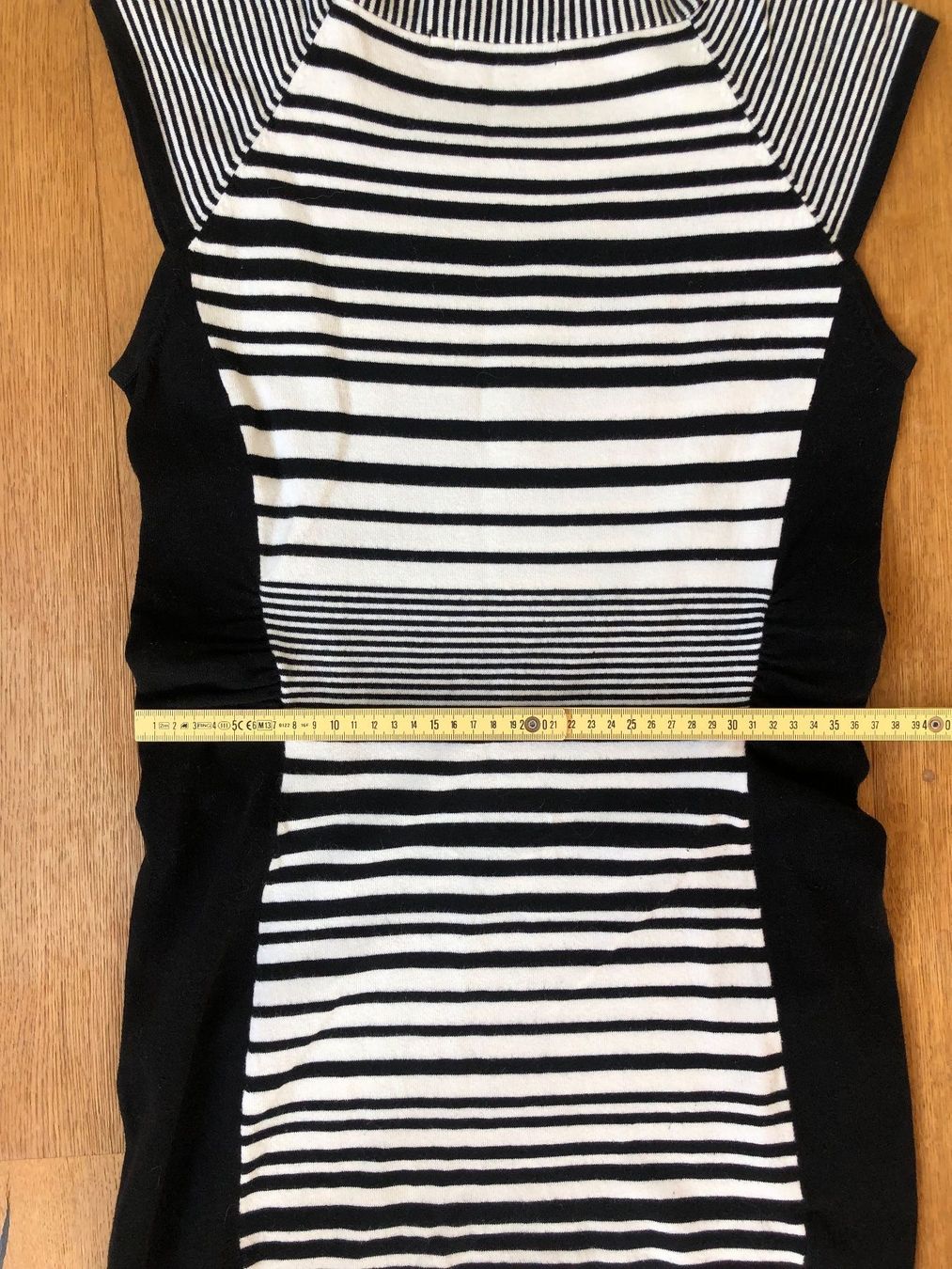 Karen Millen Vestiti: Robe Karen Millen – Usato da Dotzigen venduto da SecondHandGems 4