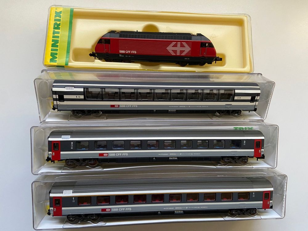 Trix Modellini di ferrovie: Lok 2000, Schnellzug SBB, Spur N, – Usato da Langnau am Albis venduto da Danig0