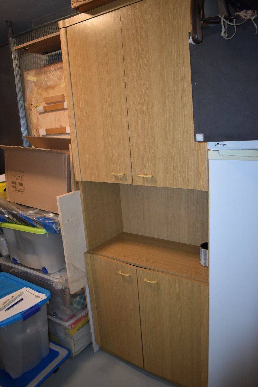 Armadi: Holzschrank mit Türen – Usato da Schönenberg TG venduto da Scania10 1