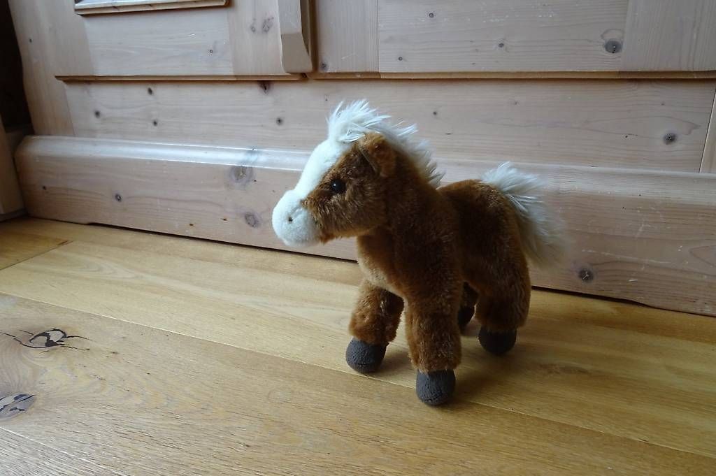Giocattoli: Plüsch Pferd, 25 cm, neuwertig – Usato da Wetzikon ZH venduto da raegenmoli 2