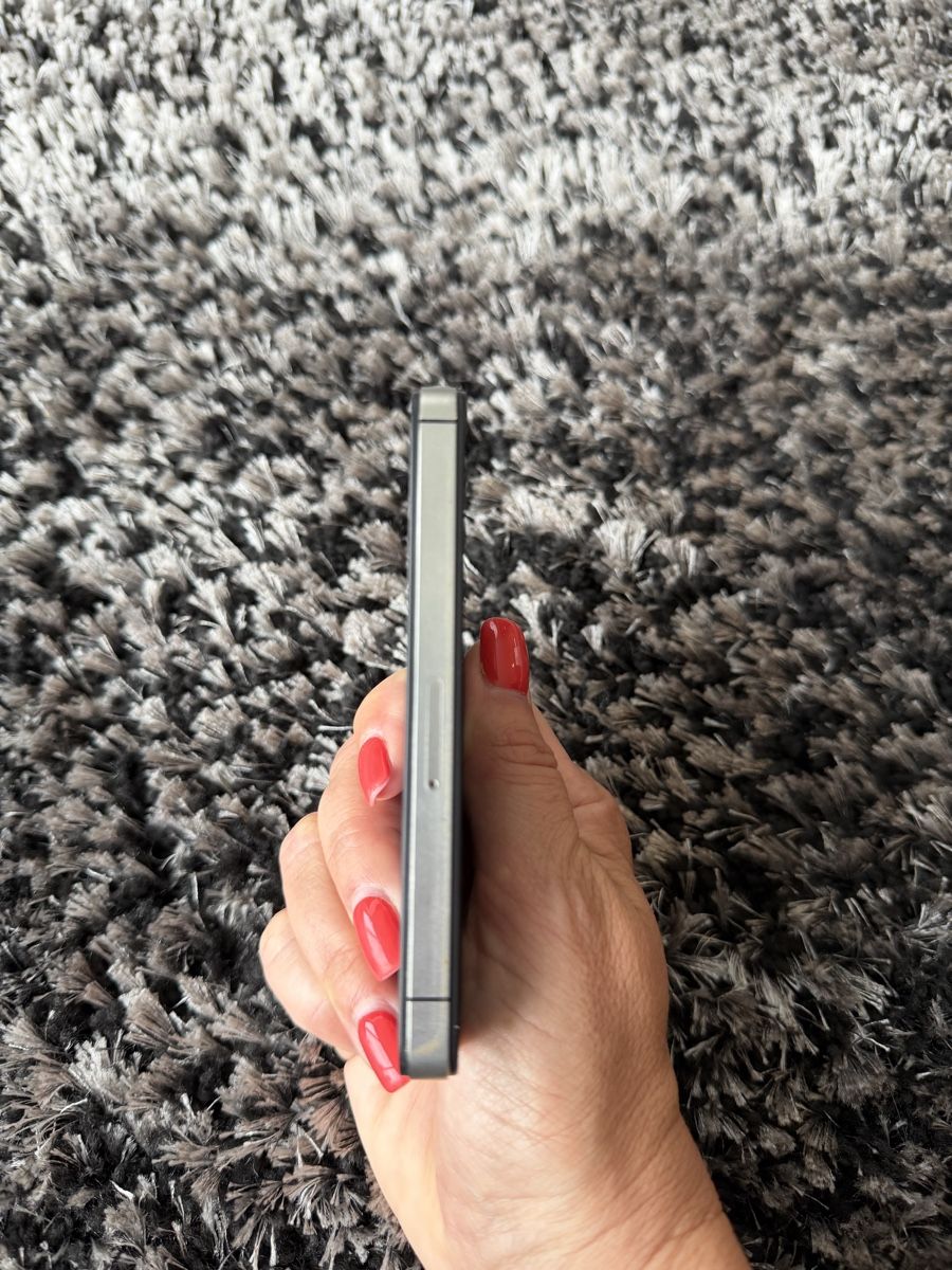 Apple Portables: iPhone – Défectueux à Wil SG par Ciara13 4