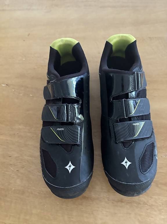 Specialized Herrenschuhe: Chaussures MTB Specialized taille 42 – Gebraucht aus Pully von ama_vdv9