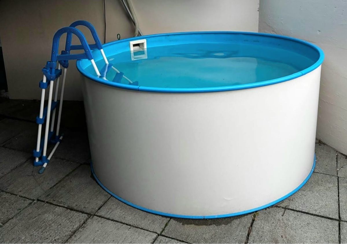 Piscines: Stahlwannen Pool Durchmesser 2 Meter – D'occasion à Ennetmoos par Mfurrer1 1