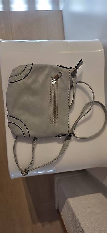 Borse da donna: Graues Blume-Tasche, klein – Usato da Wolfhausen venduto da LoukAudio 3