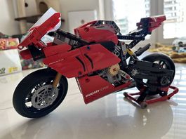 Lego 42107  Technik Ducati Panigale V4 R - Top Zustand!