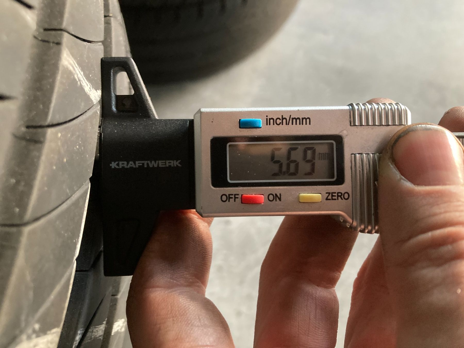 Michelin Pneus & Kompletträder: 225/45R17 Sommerpneu Michelin – Gebraucht aus Cham von WB2223 6