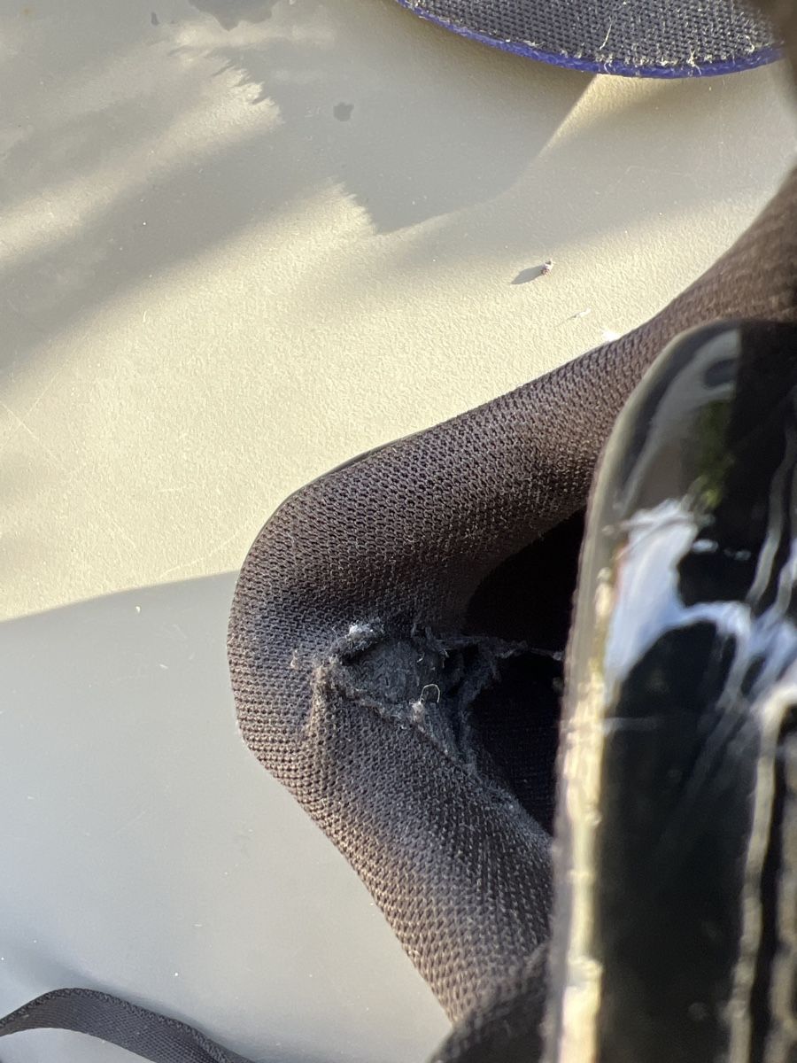 Puma Damenschuhe: Schwarze Puma Calis, Grösse 38, Lacklederimitation – Gebraucht aus Münsingen von est_s6vf 8