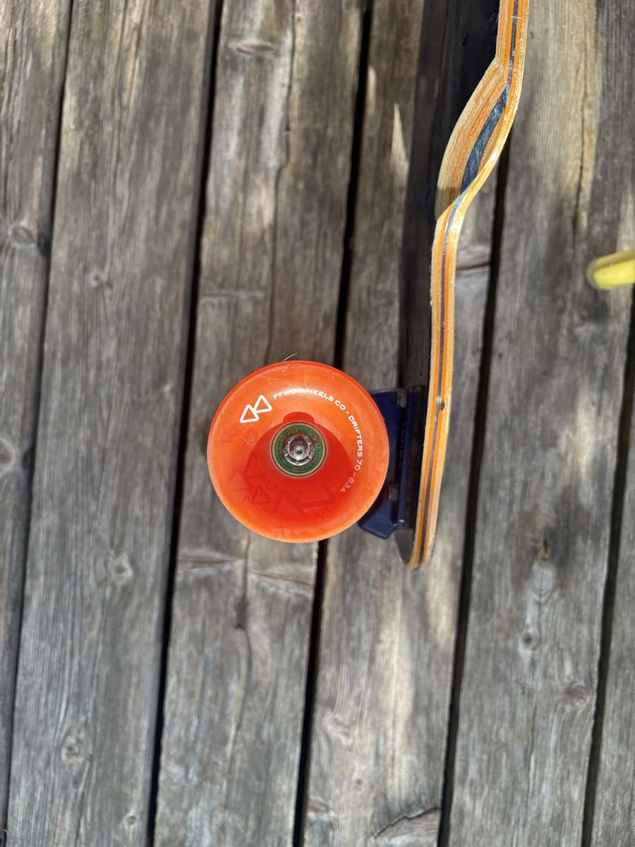 Skateboards: Gebrauchtes Longboard – D'occasion à Hinterkappelen par ti3_8m5m 2
