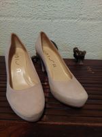 Unisa . Volleder Pumps beige 39
