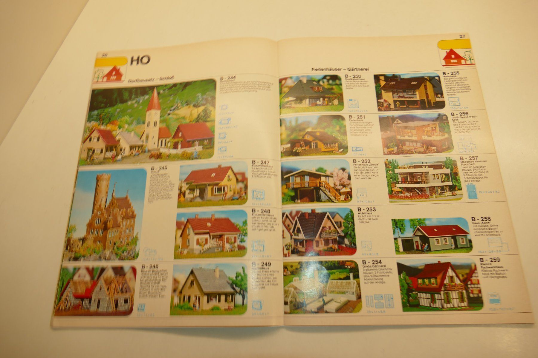 Faller Modellini di ferrovie: Faller: Gesamt-Katalog 1975/76 – Usato da Niederhasli venduto da rail-duerst 3