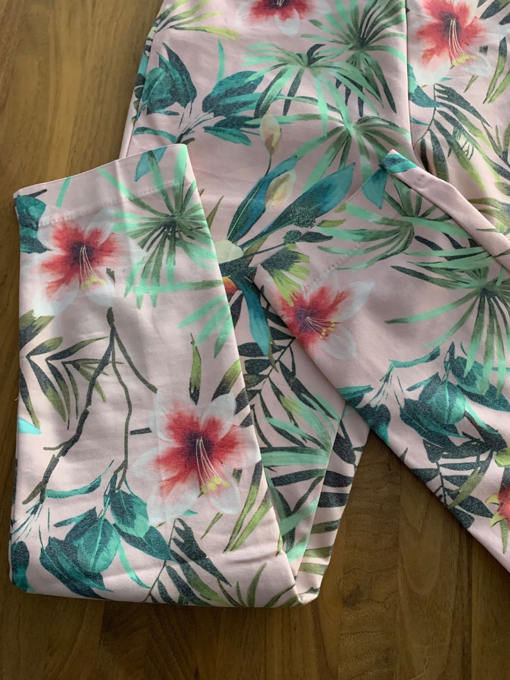 Stradivarius Hosen: Stradivarius  Zigarette Stift Hose 7/8 schmal Gr.38 Sommer – Gebraucht aus Engelburg von mamalanima 3