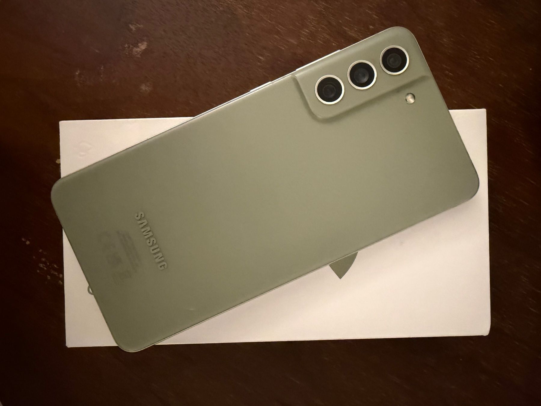 Samsung Handys / Smartphones: Samsung Galaxy S21 FE 5G – Gebraucht aus Zürich von And_s9xq