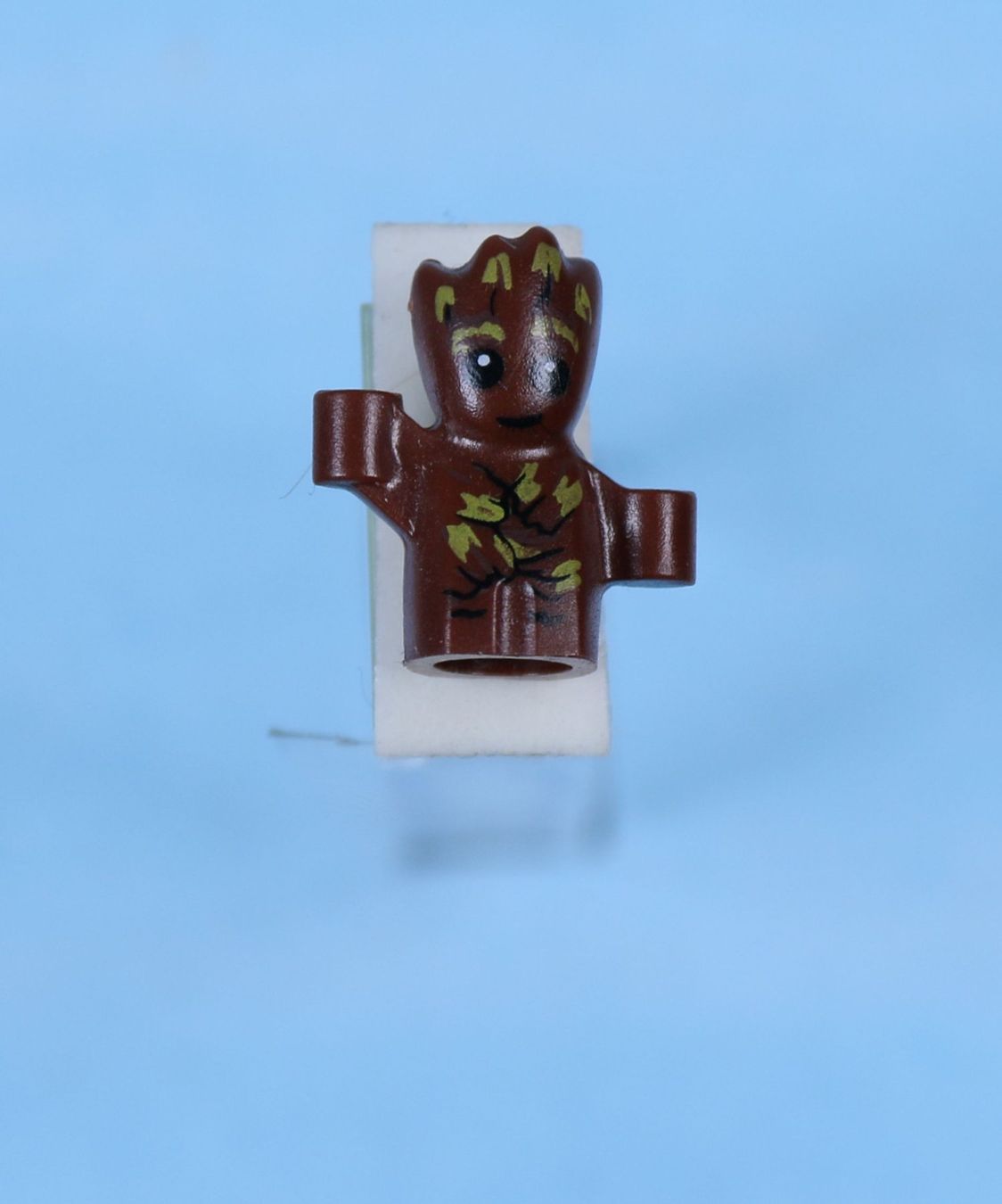 Lego Giocattoli: LEGO Minifigur Groot - Baby, Reddish Brown – Usato da Hettlingen venduto da Scholi99