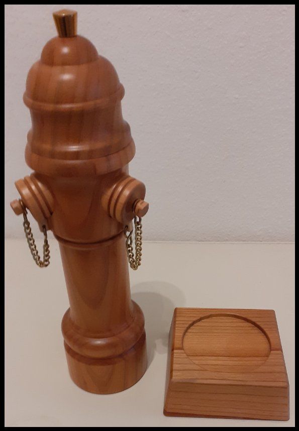 Elettrodomestici da cucina: Pfeffermühle Hydrant mit Sockel – Nuovo (secondo la descrizione) da Nussbaumen AG venduto da randy55 1