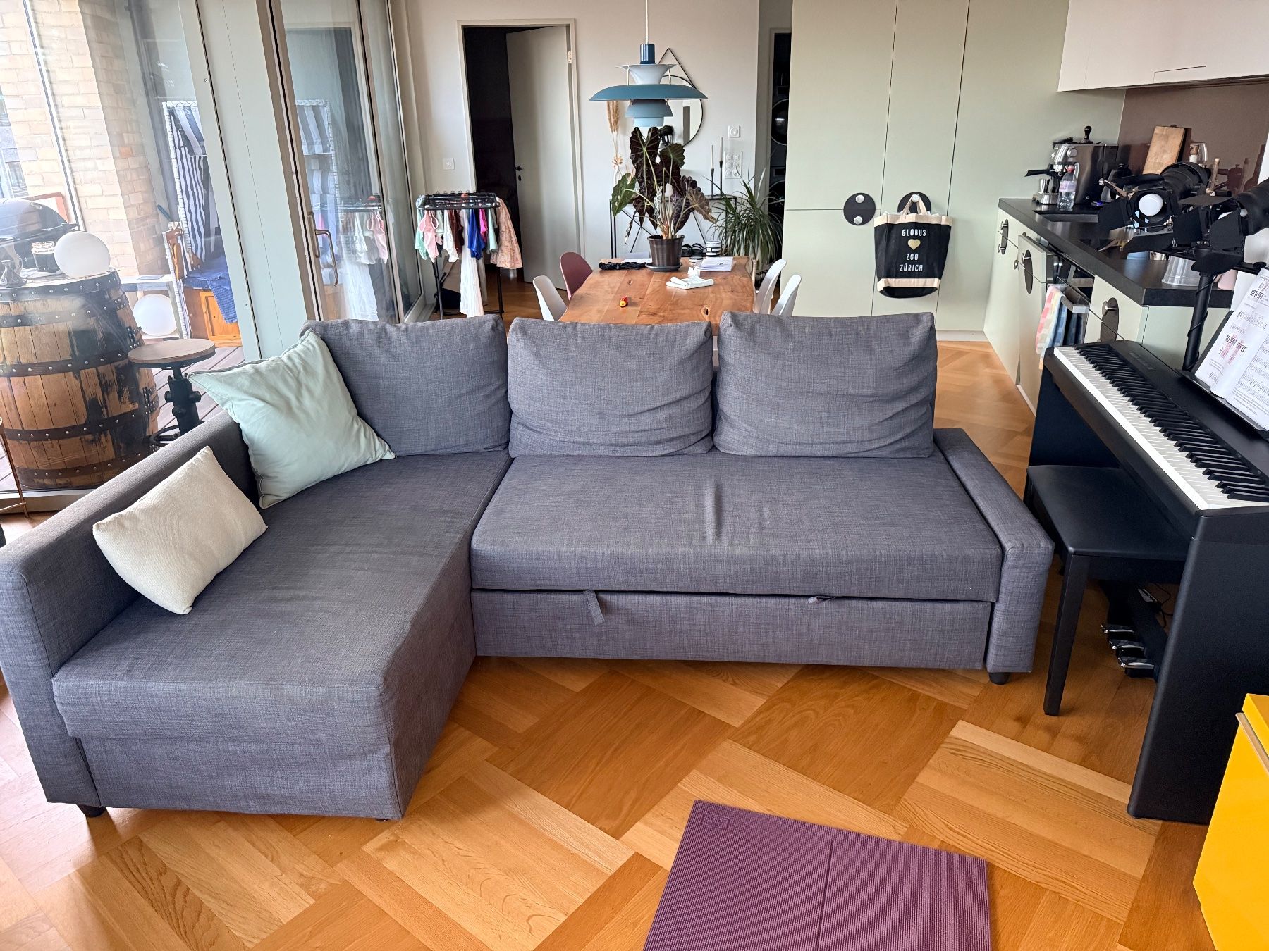 Ikea Divani: Ikea FRIHETEN bettsofa – Usato da Zürich venduto da and_plx2