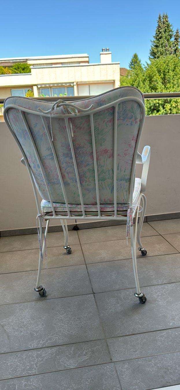Sedie: 4 Handgeschmiedete Vintage Gartenstühle – Usato da Oberengstringen venduto da Pitoer 3