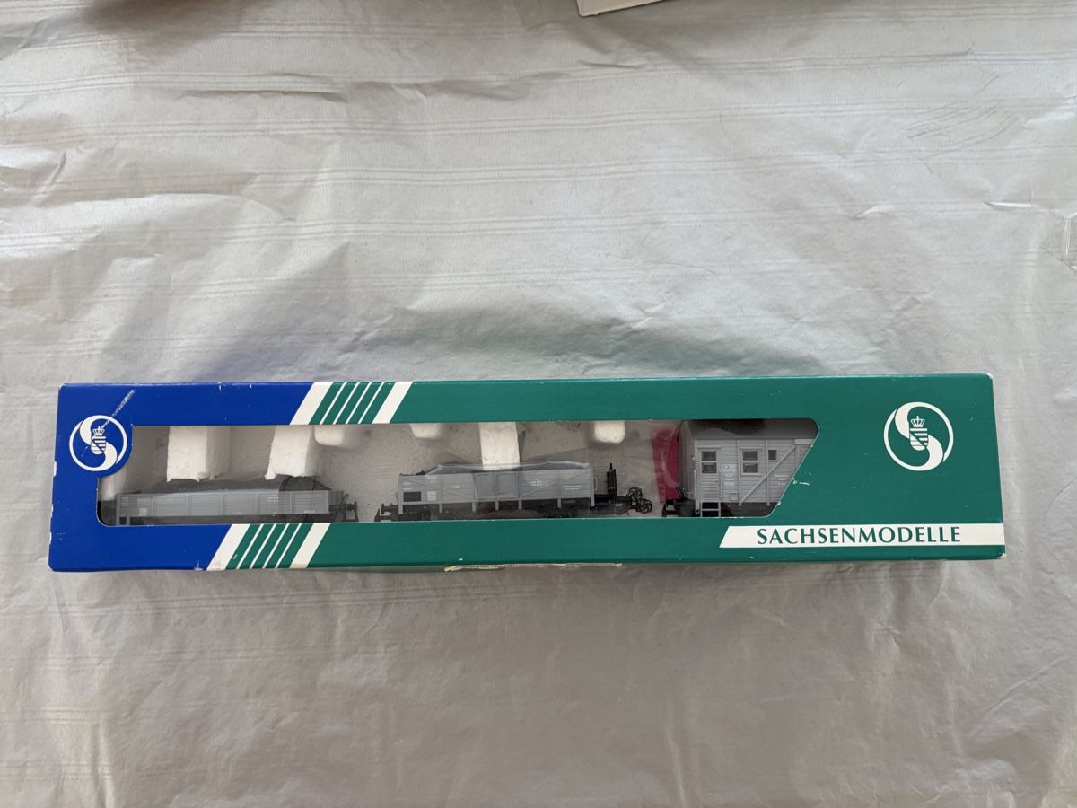 Modellini di ferrovie: Coffret de 3 wagons de transport de charbon – Usato da Echallens venduto da JAR69 3