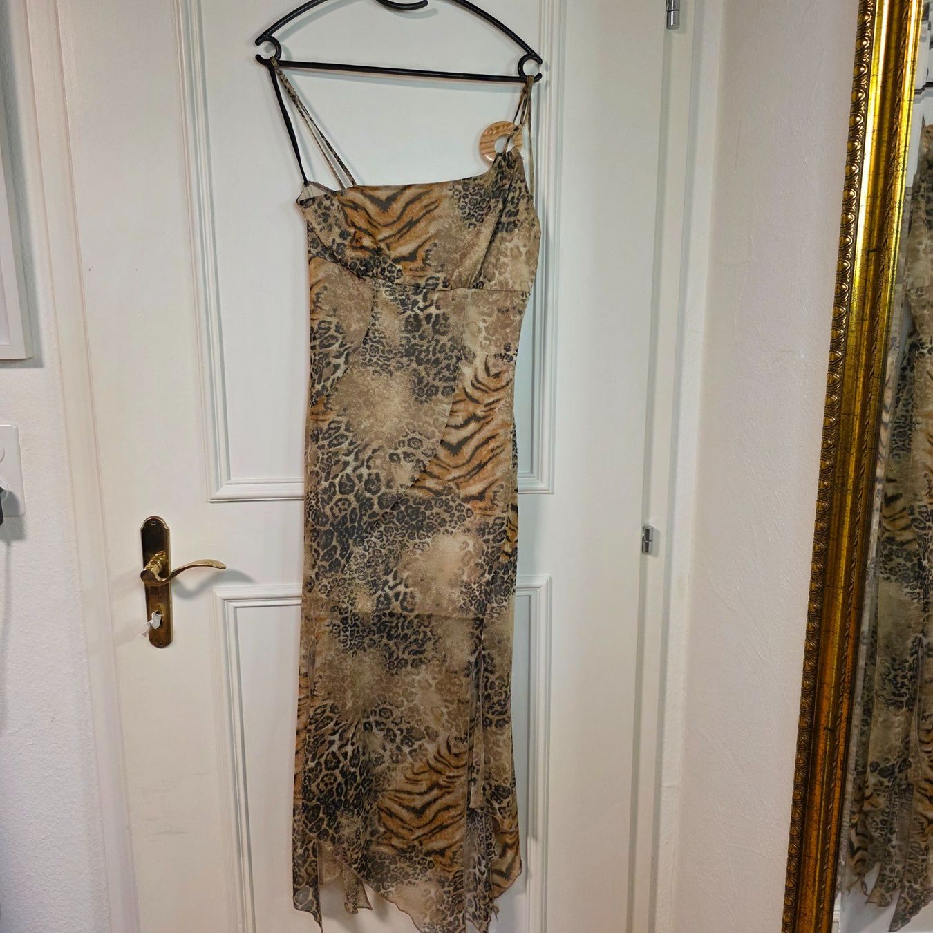 Robes: Sommerliches Kleid mit Tiermuster, Größe 38 – D'occasion à Wald ZH par CapLux 5