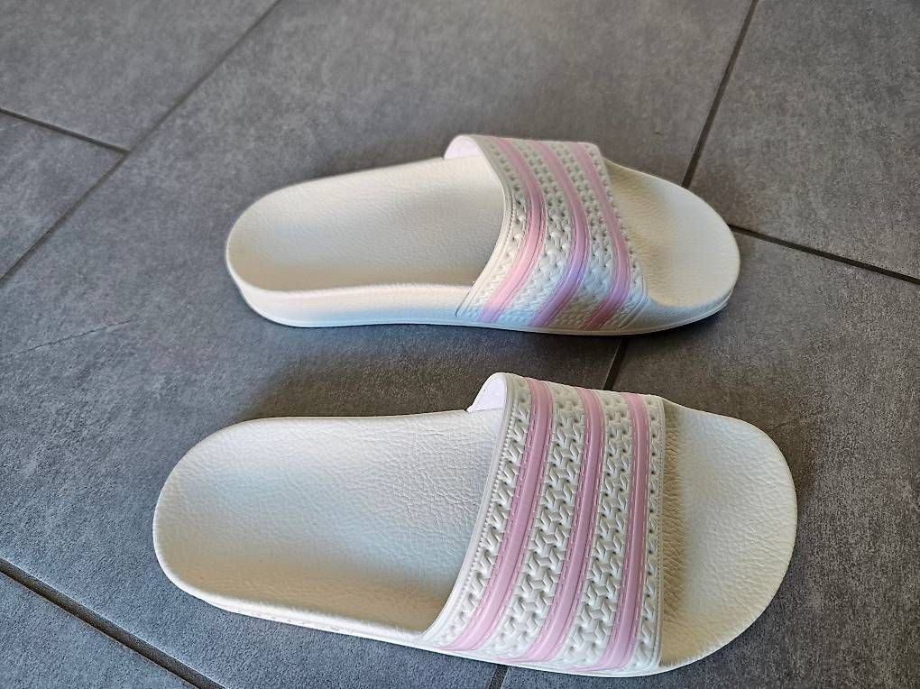 Adidas Scarpe da donna: Adidas Adiletten Grösse 37 – Nuovo (secondo la descrizione) da Frauenfeld venduto da Heren_67