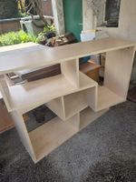 2 petits meubles 'escaliers'