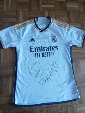 🔥SIGNED VINI JUDE VALVERDE REAL MADRID CHAMPIONS FOOTBALL🔥