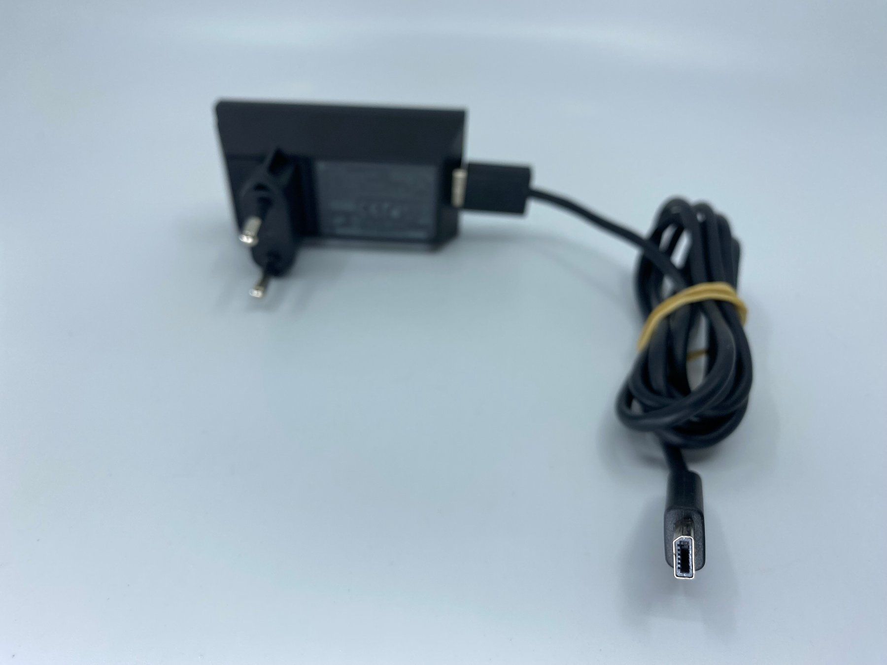 Lettori di schede: HTC TC P300 Netzteil 5V 1A mit Micro USB Kabel 1.25m – Usato da Langwiesen venduto da Restposten-24