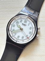 Swatch Gent Quartz Uhr Weiss Zifferblatt Schwarz Armband