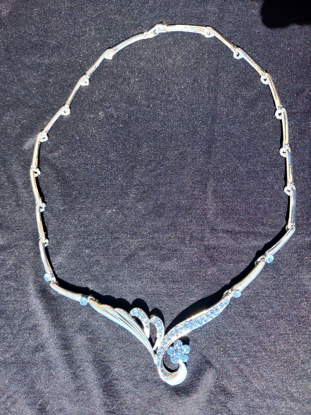 Catenine: Halskette mit hellblauen Steinchen – Usato da Lindau venduto da san_kg2j
