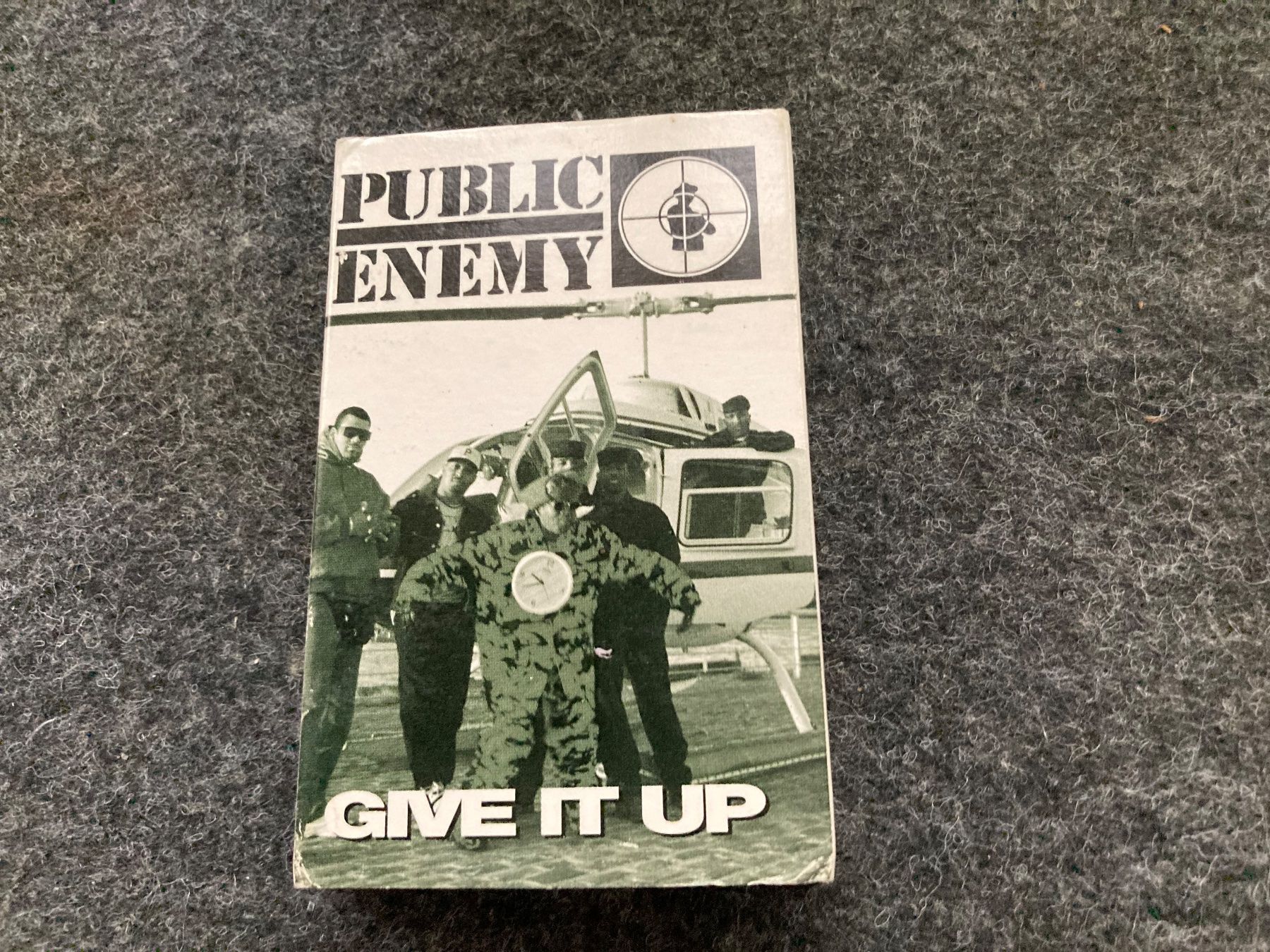 Musicassette: Public Enemy - Give It Up (MC) – Usato da Fribourg venduto da Karushi