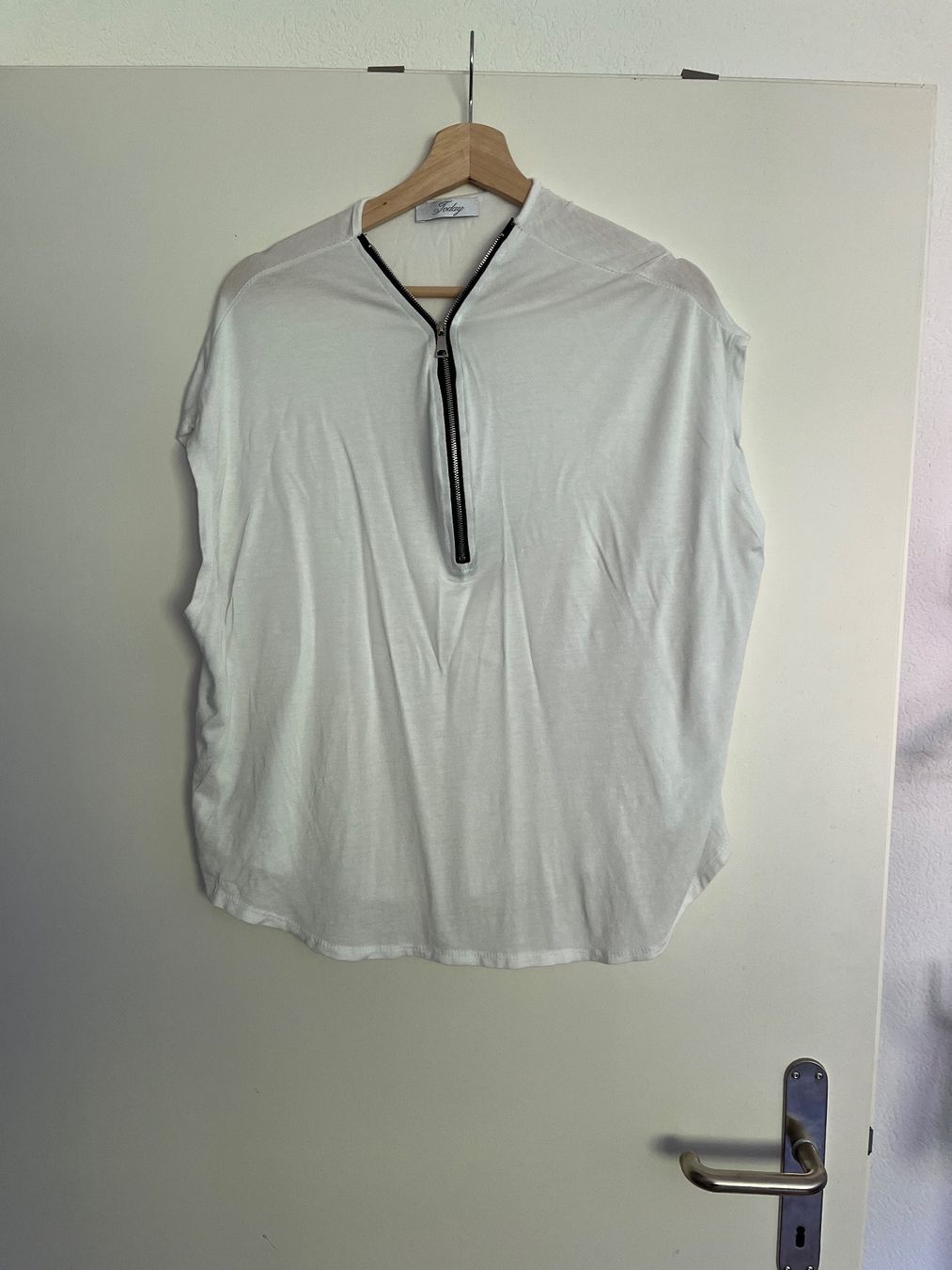 Tops: Top weiss – Neu und originalverpackt aus Eichberg von Jaasaa96
