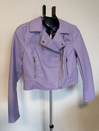 Lila Kunstlederjacke von Primark, Grösse 36, nie getragen