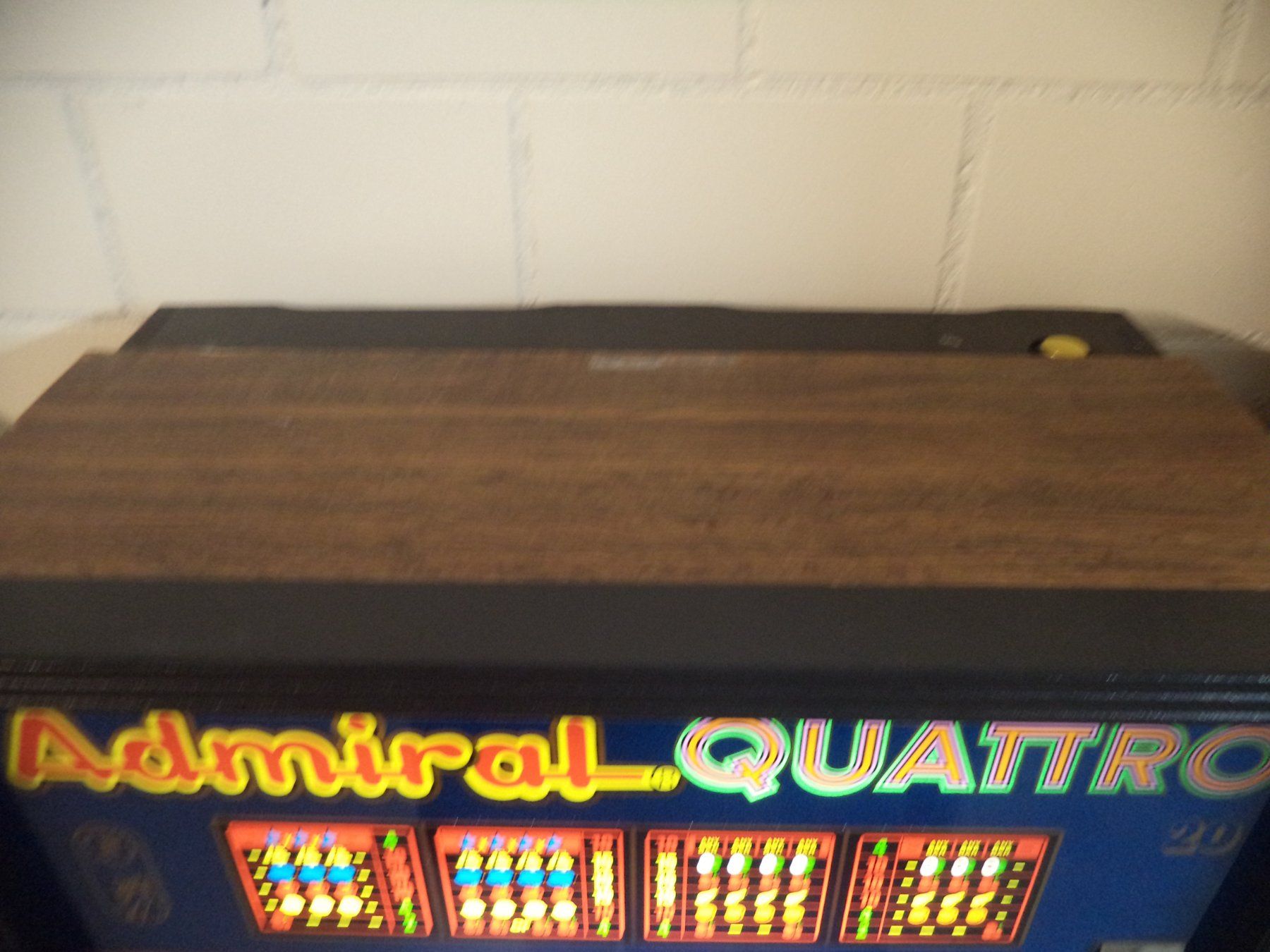 Slot Machine: blauer Admiral QUATTRO 20 – Usato da Adlikon b. Regensdorf venduto da Max3 3