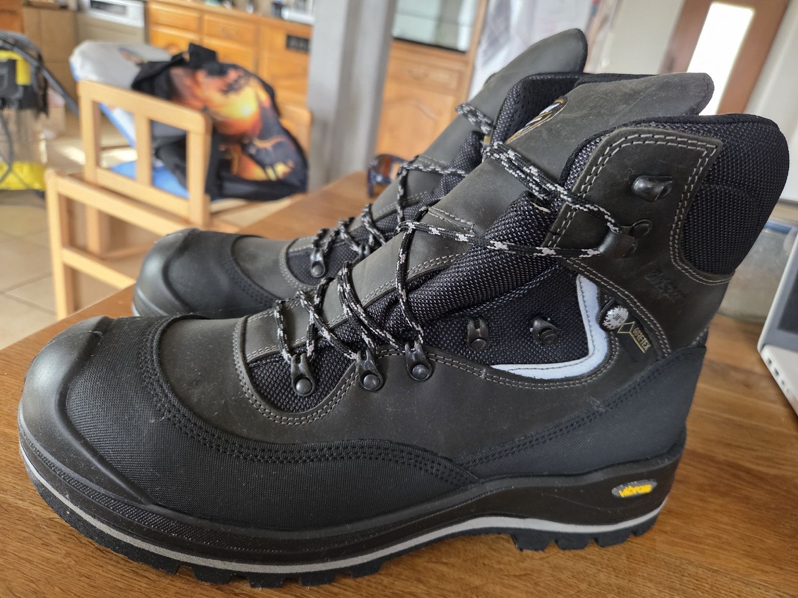 Chaussures hommes: Grisport Poseidon GTX – Neuf (Voir description) à Montricher par blu_r8r7