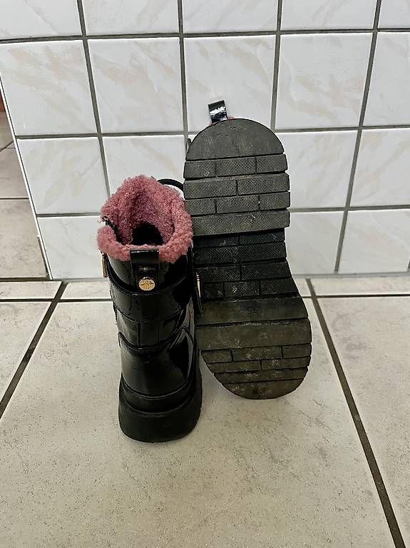 Scarpe per ragazze: Bottines taille 35 – Usato da Sugiez venduto da Essenti3L 2