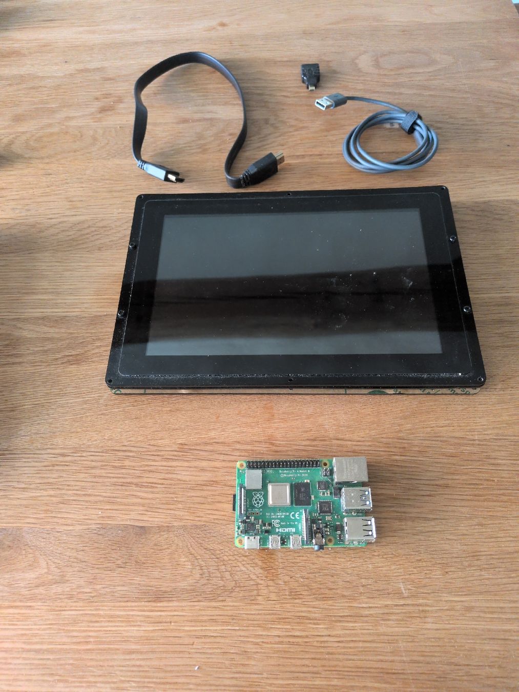 Raspberry Pi PCs: Raspberry Pi 4 mit Touch Display – Gebraucht aus Friltschen von Haladr