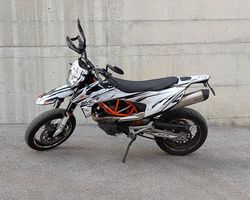 KTM 690 SMC R  (35kW) appena collaudato 