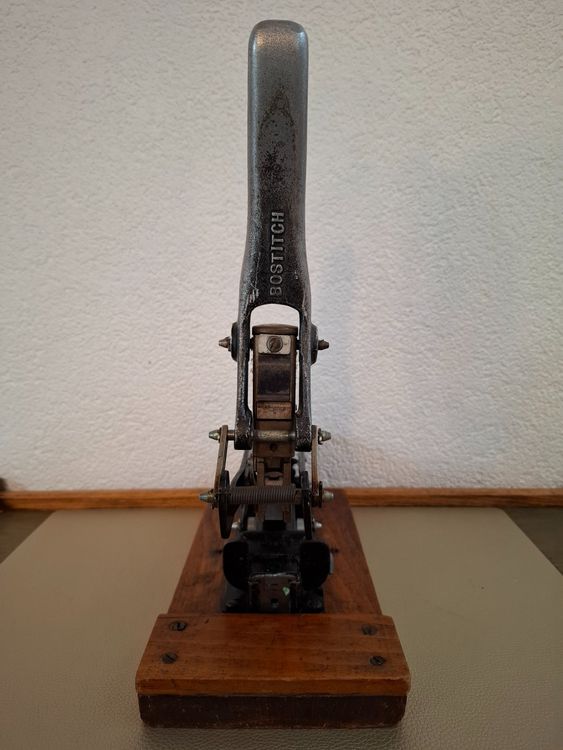 Agrafeuse Robuste Vintage Bostitch T5 - Modèle T-5 - Fabriquée Aux États-Unis - Occasion
