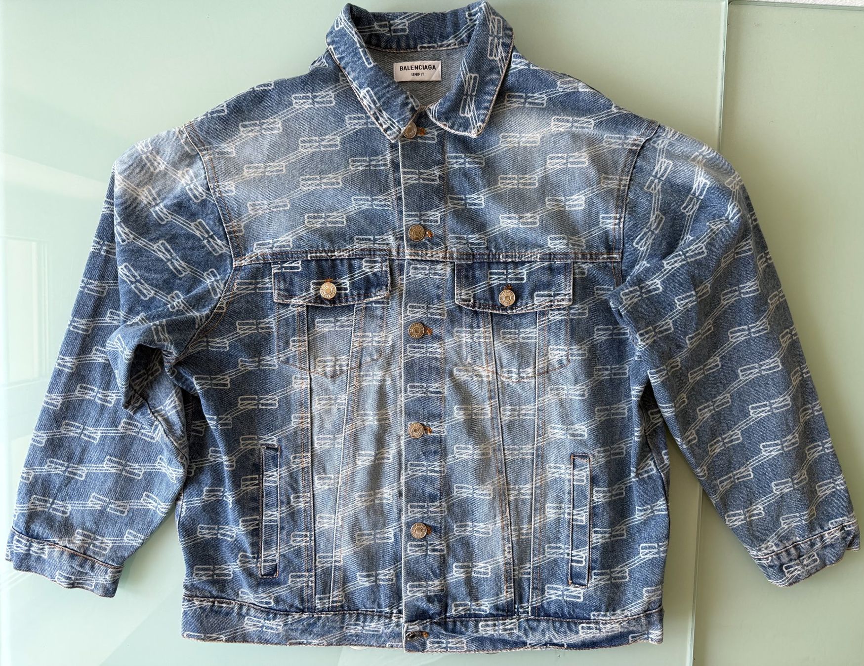 Balenciaga Giacche: BALENCIAGA Monogram Denim Hemd Jacket GR. M 100% ORIGINAL – Usato da Kreuzlingen venduto da Selliton