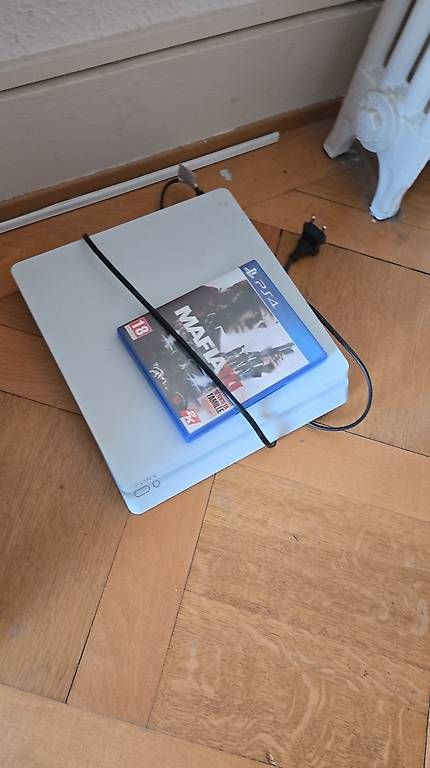 Jeux: PS4 + Jeu Mafia 3 – D'occasion à Genève par aud_f6sx