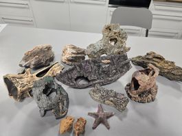 Verschiedene Deko und Steine für Aquarien