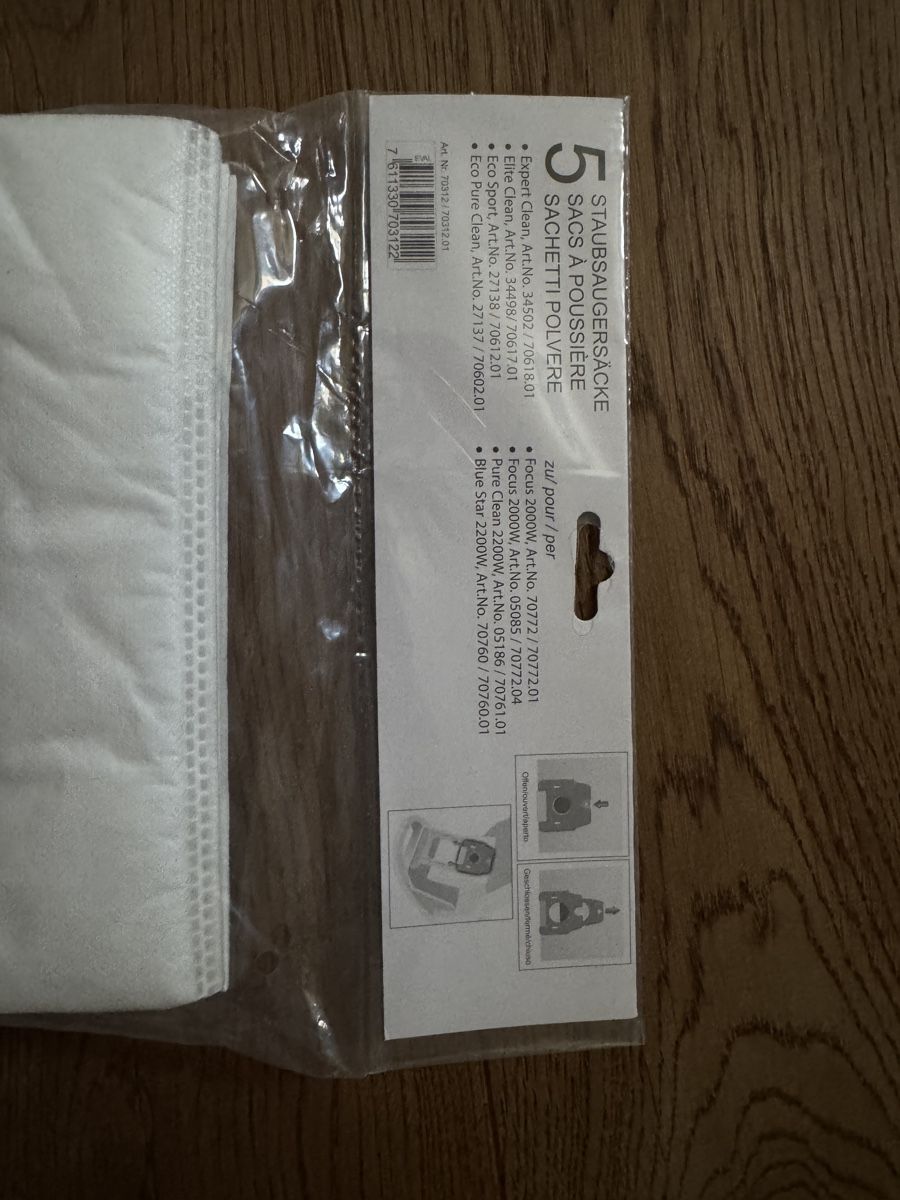Staubsauger & Zubehör: 5 Staubsaugerbeutel Neu – Neu und originalverpackt aus Buchrain von Babyblau777
