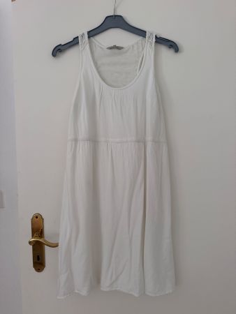 Deux robes dos TAILLE M
