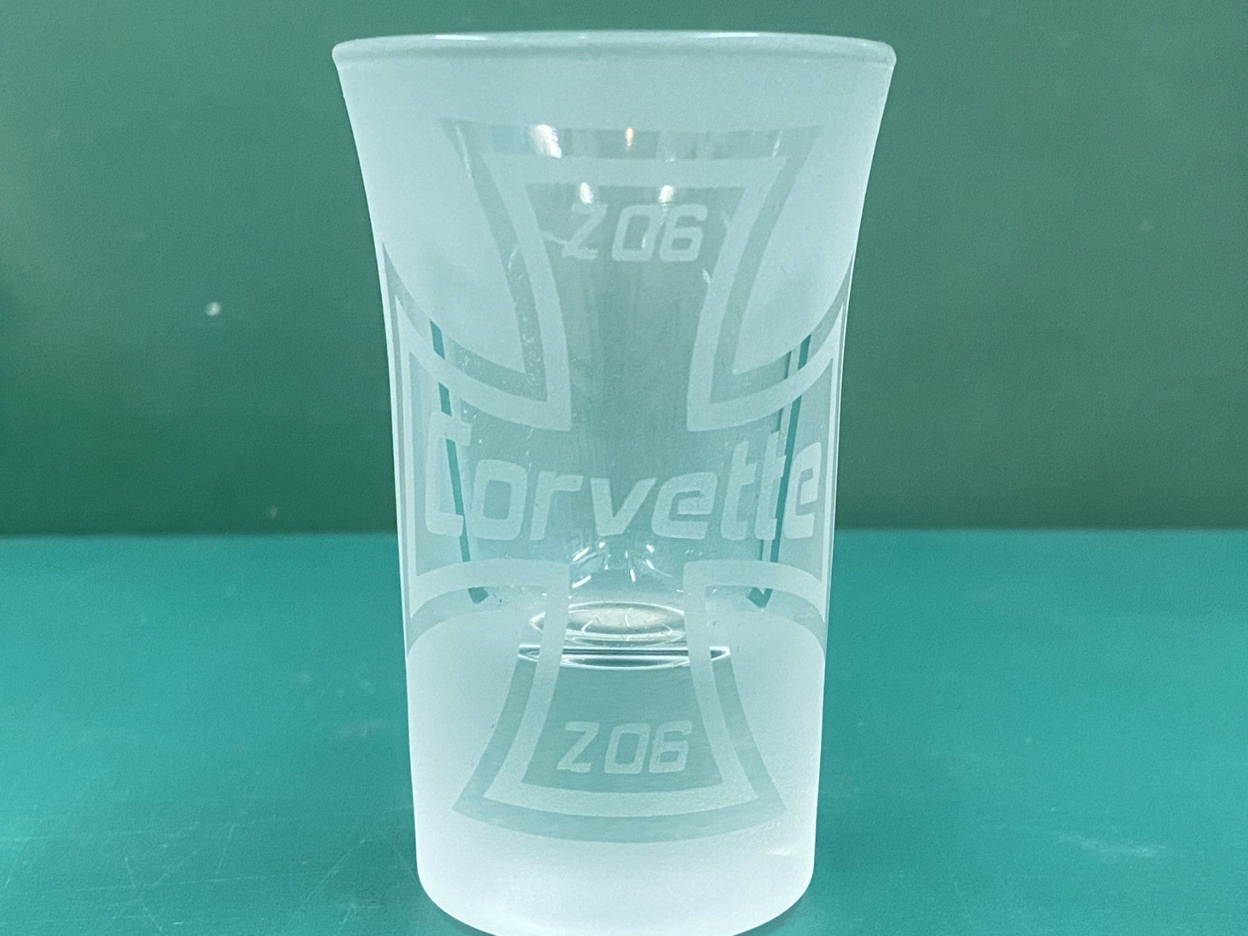 Chevrolet Accessori per altri veicoli: Corvette Z06 Schnaps Glas Set Neu – Nuovo (secondo la descrizione) da Rüti ZH venduto da 2005kohler 1