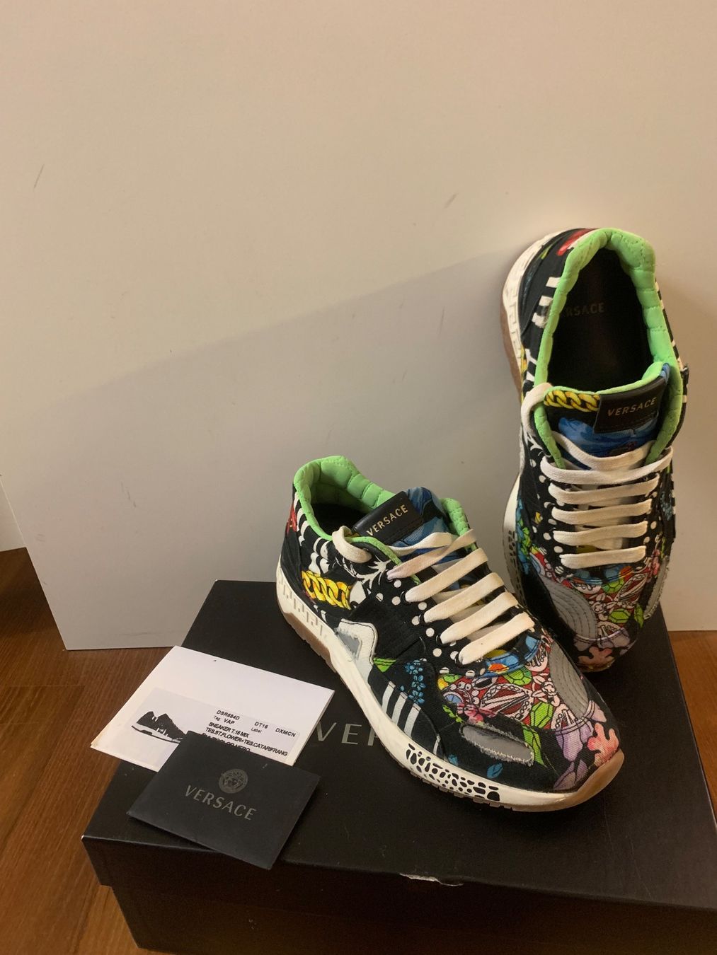 Versace Scarpe da donna: Versace Turnschuhe Gr. 38 - Einzigartiges Design, Top Zus... – Usato da Winterthur venduto da yan_jnw8
