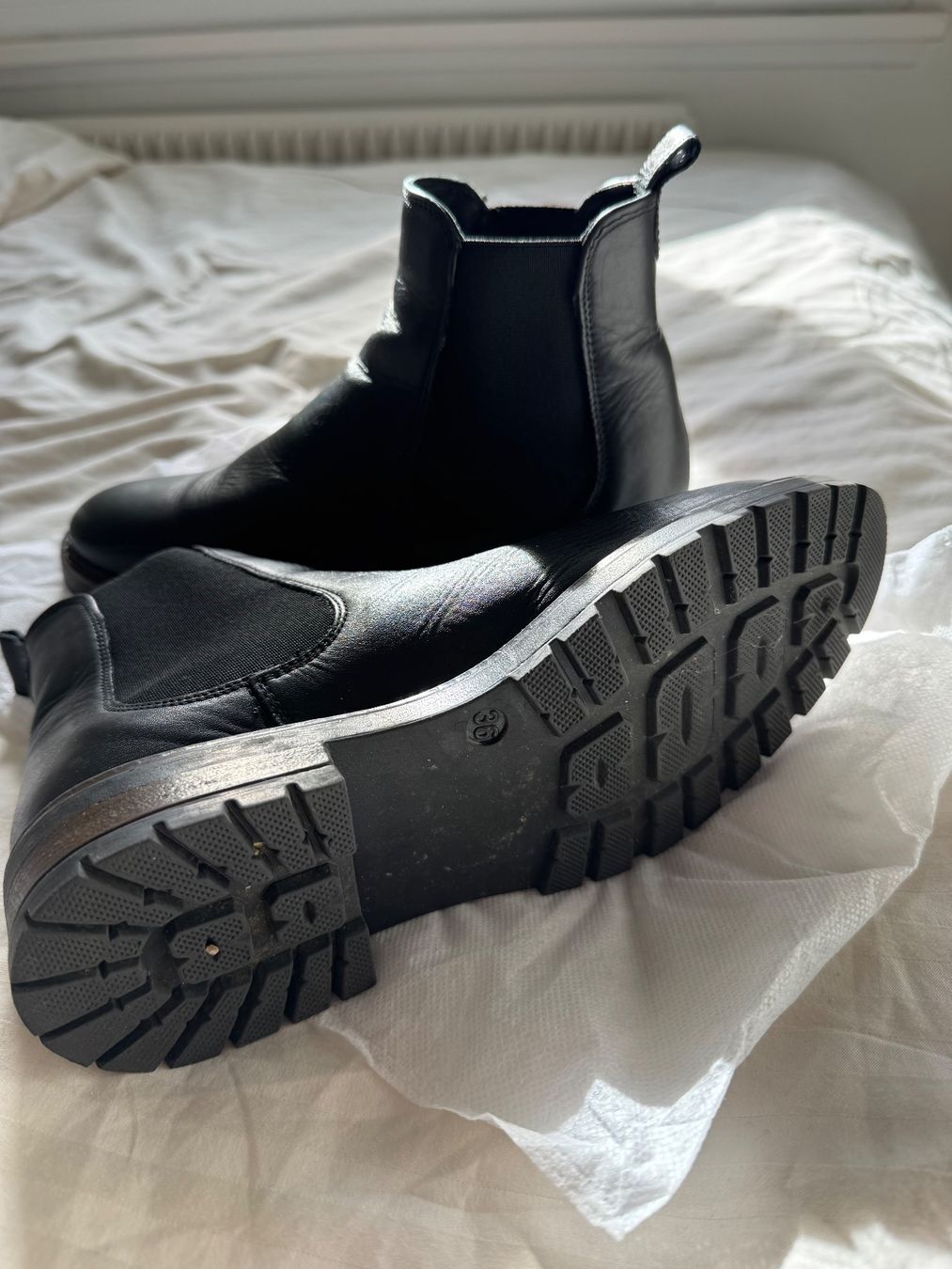 Scarpe da donna: Schwarze Stiefel, Grösse 36 – Usato da Geroldswil venduto da ana_rb6t 5