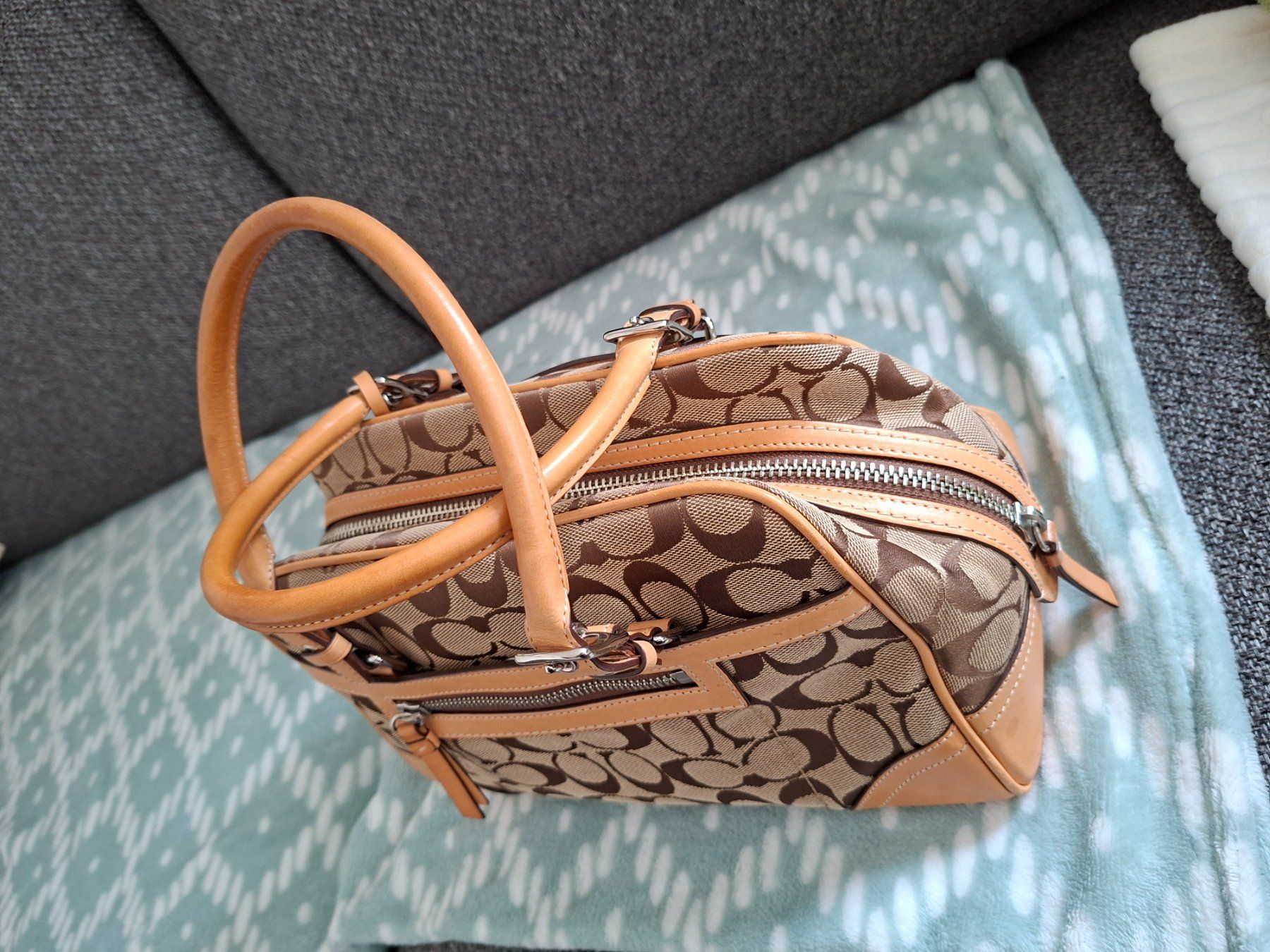 Coach Taschen für Damen: Coach signature Hand Bag /Tasche!! – Gebraucht aus Goldach von mamakotzi 9