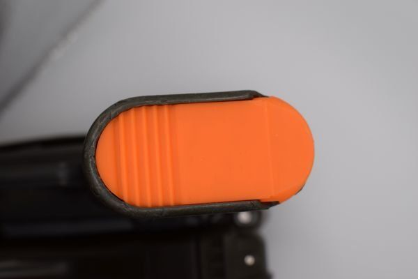 Alle Werkzeuge: Pistolengriff Abdeckung Sturmgewehr 90 – Gebraucht aus Russikon von Shamen 3
