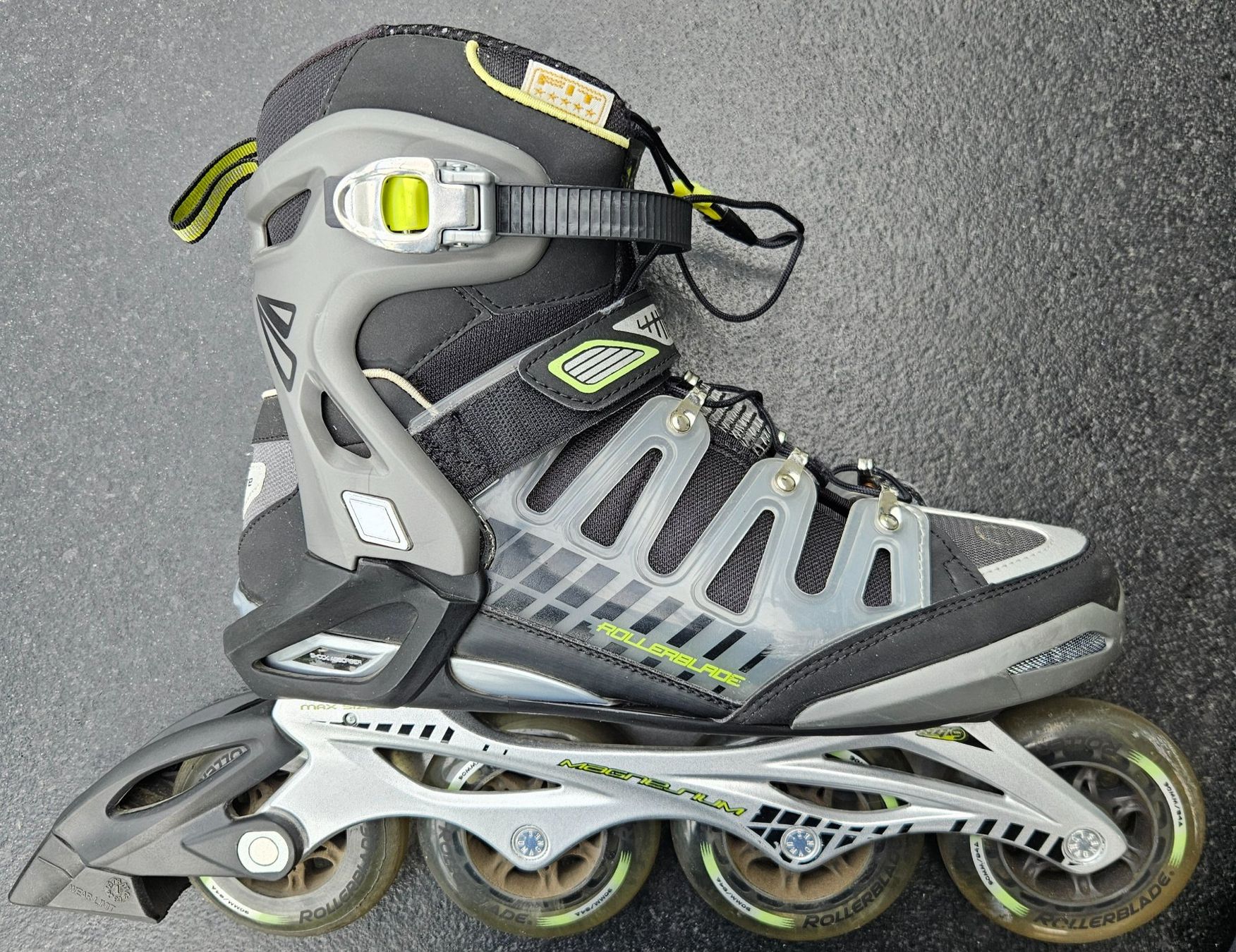 Pattini in linea & Pattini a rotelle: Rollerblade Inline Skates – Usato da Hagendorn venduto da olinda24 1