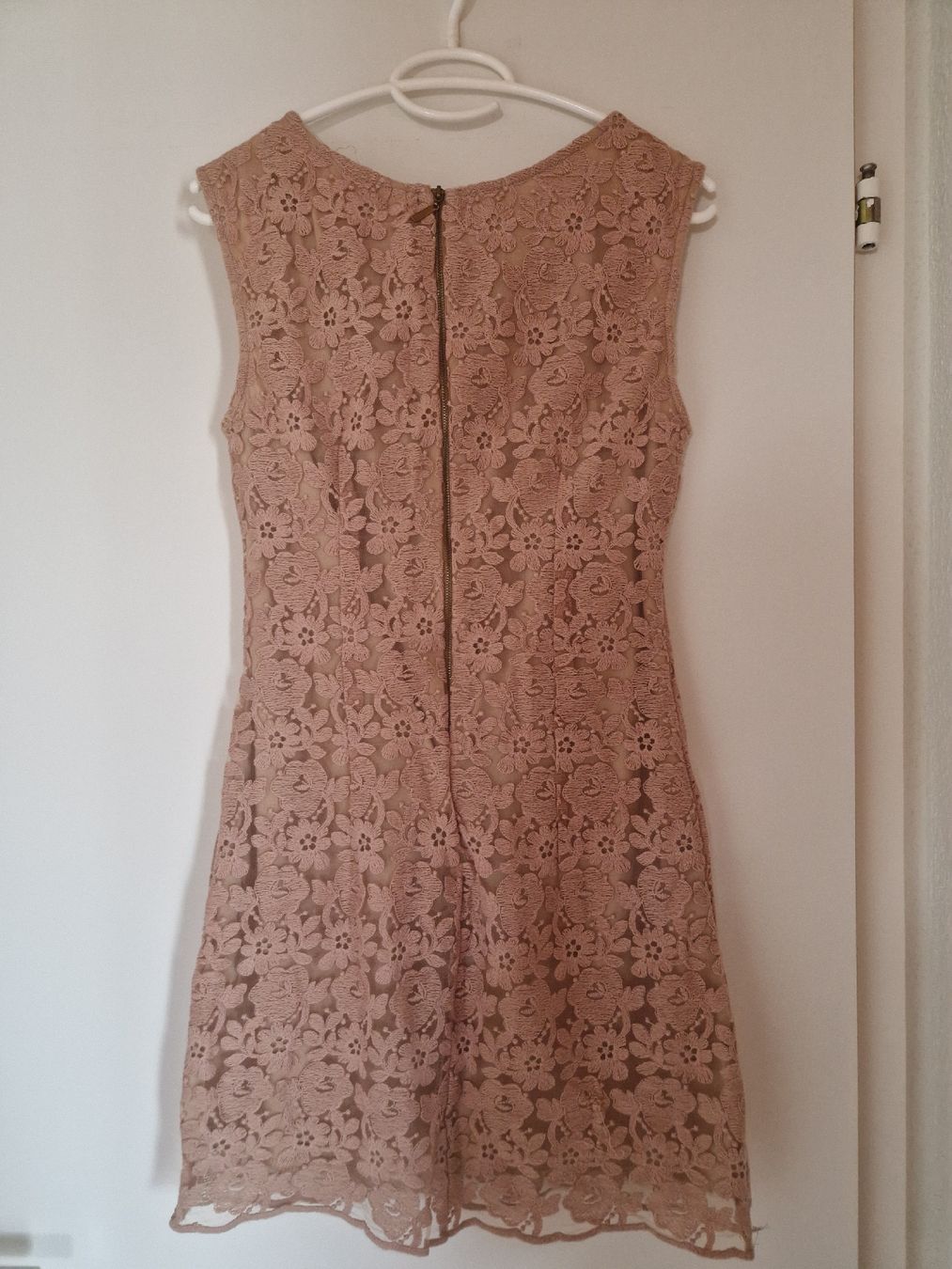 Vestiti: Kleid – Usato da Otelfingen venduto da Tun_c9nb 1